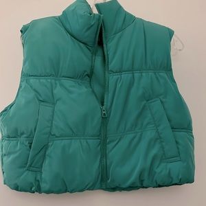 Cropped Puffer Vest